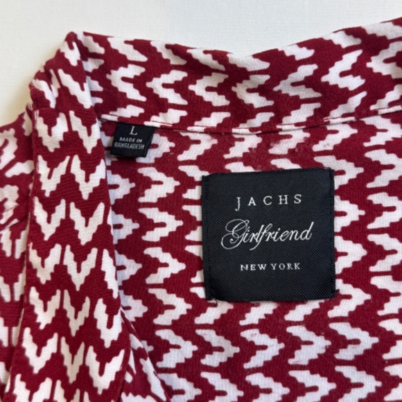 Jachs Girlfriend Burgundy Chevron Print Short Sleeve Button Front Blouse Sz L - Picture 5 of 6